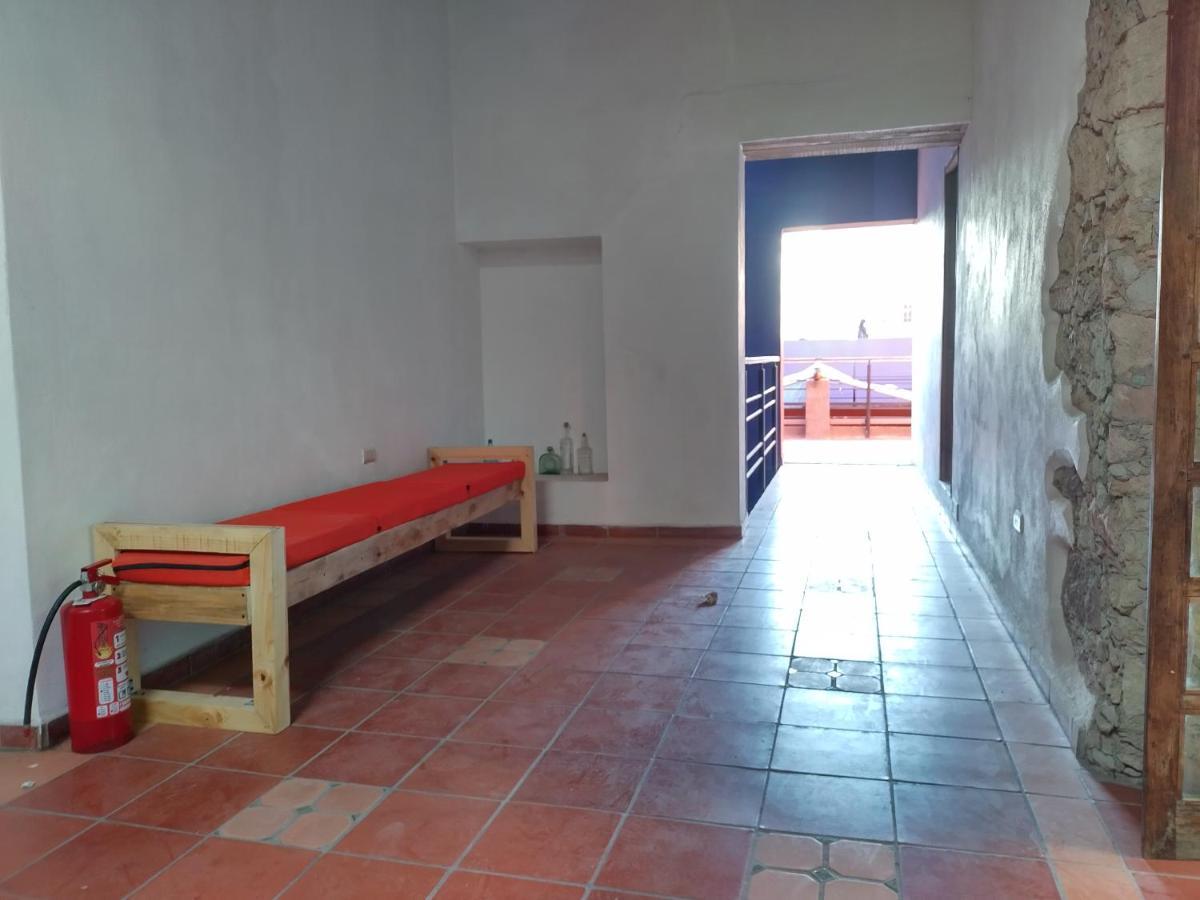 Hostel Del Desterrado *